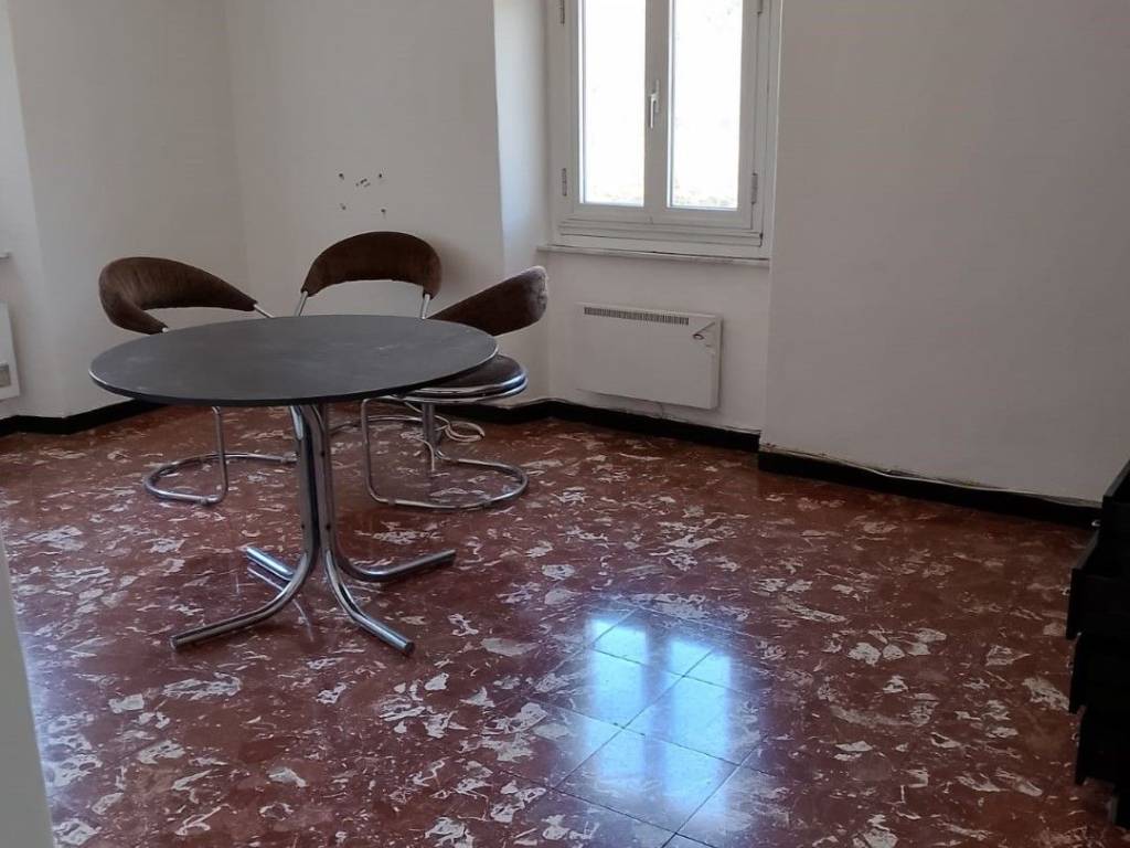 Appartamento a Ovada in Frazione Gnocchetto - Foto 4