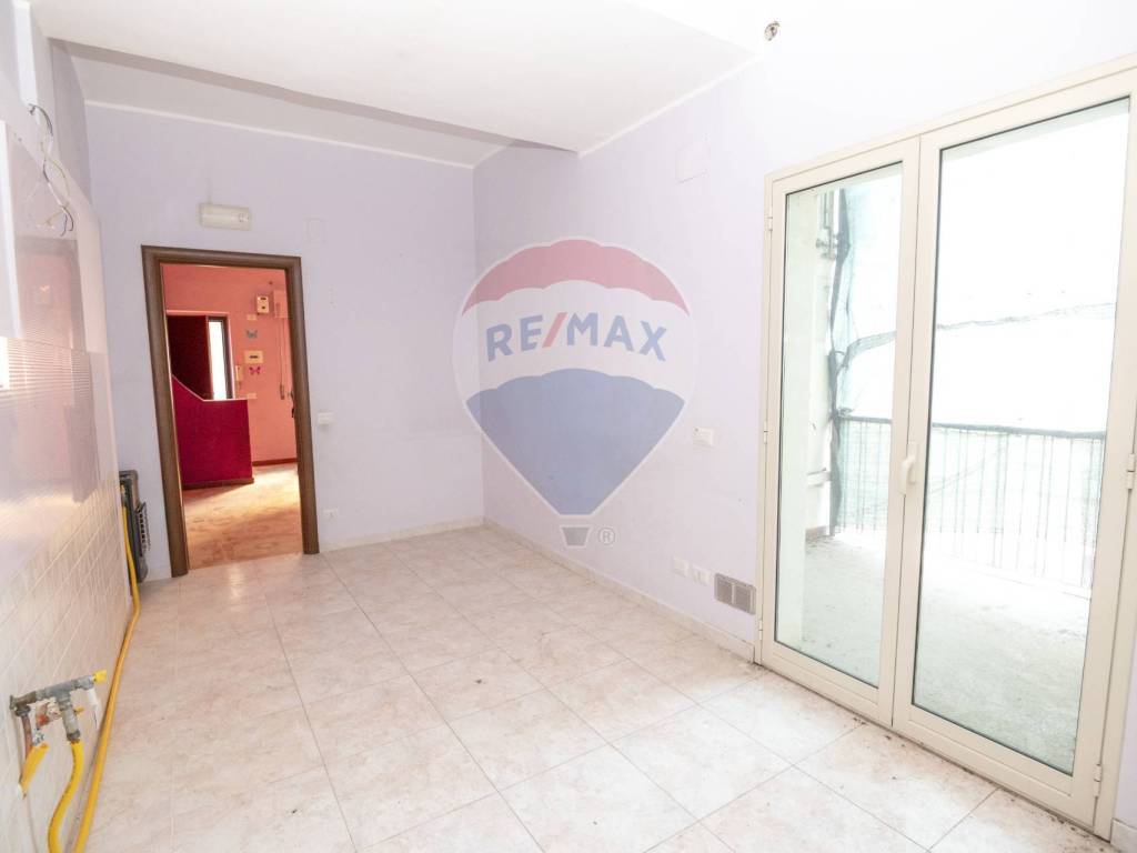 Appartamento a Caltagirone in Viale Autonomia, 85 - Foto 2