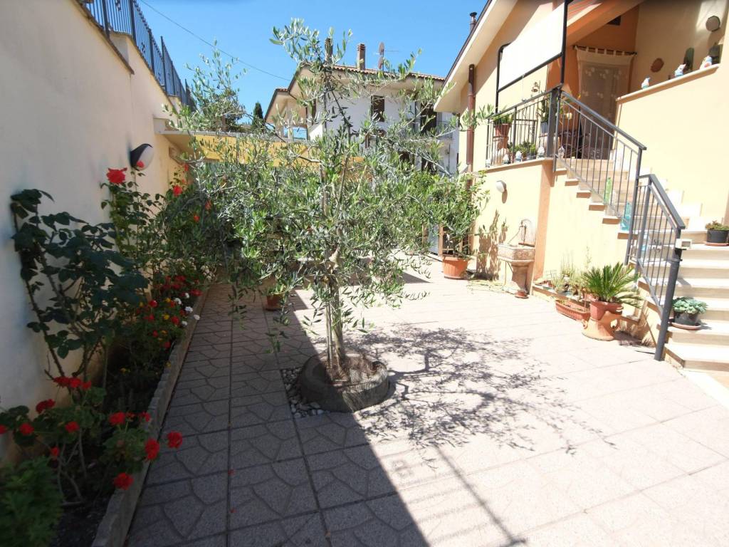 Appartamento a Toffia in Via Farense - Foto 2