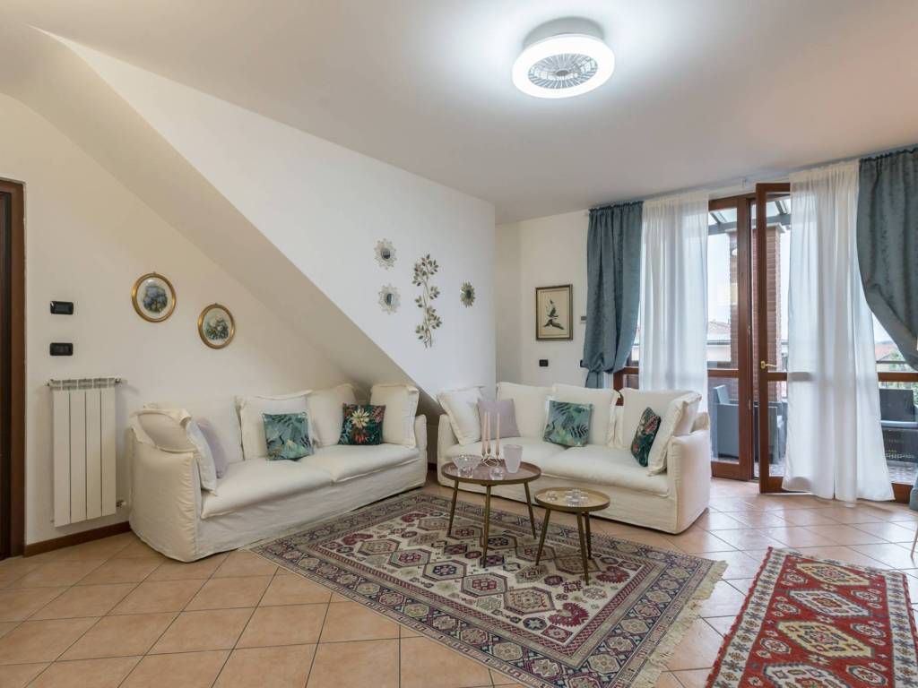 Appartamento a Busnago in Via Santa Chiara - Foto 2