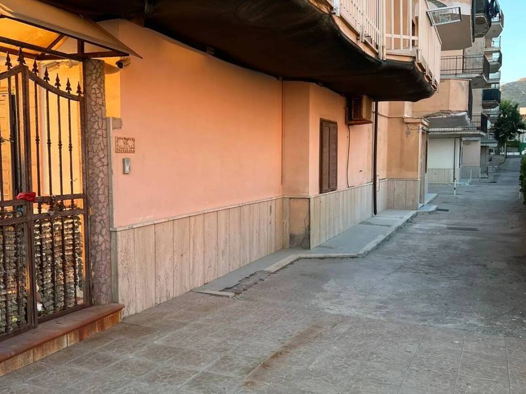 Appartamento a Mondragone in Viale Europa, 112 - Foto 4