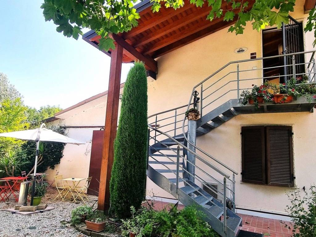 Rustico / casale a Valeggio sul mincio in Strada Salionze - Foto 2