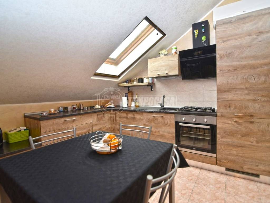 Appartamento a Brandizzo in Via Dei Mille 21 - Foto 2