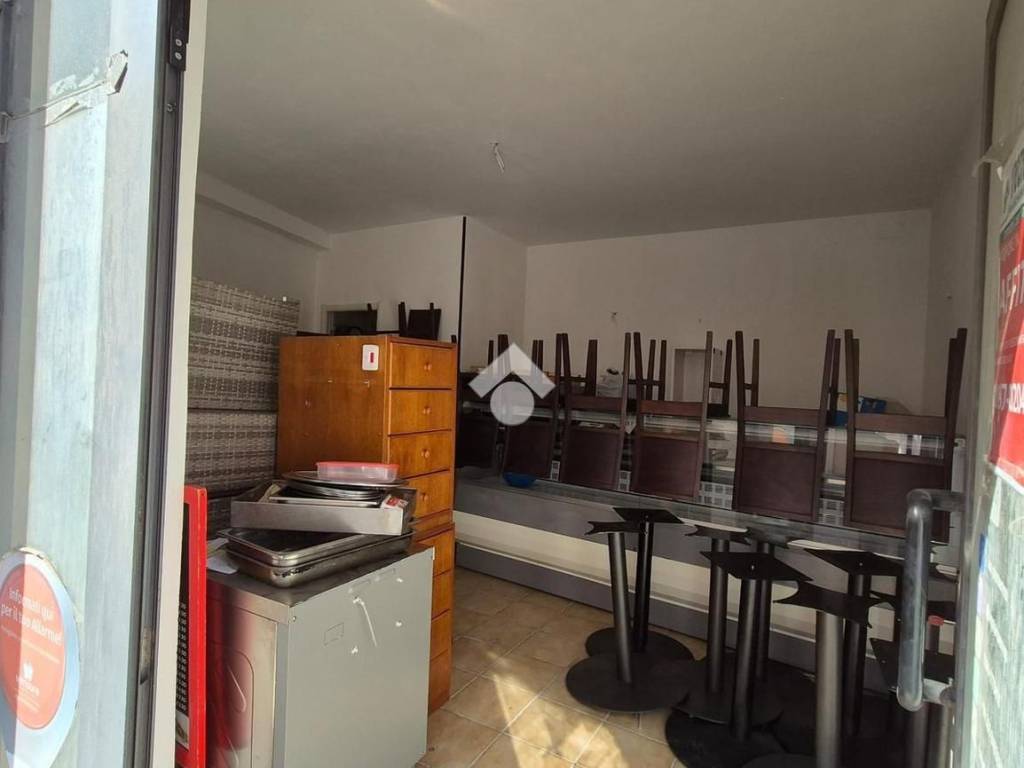 Immobile a Sarzana in Negozio Via Sobborgo Spina, 19 - Foto 2