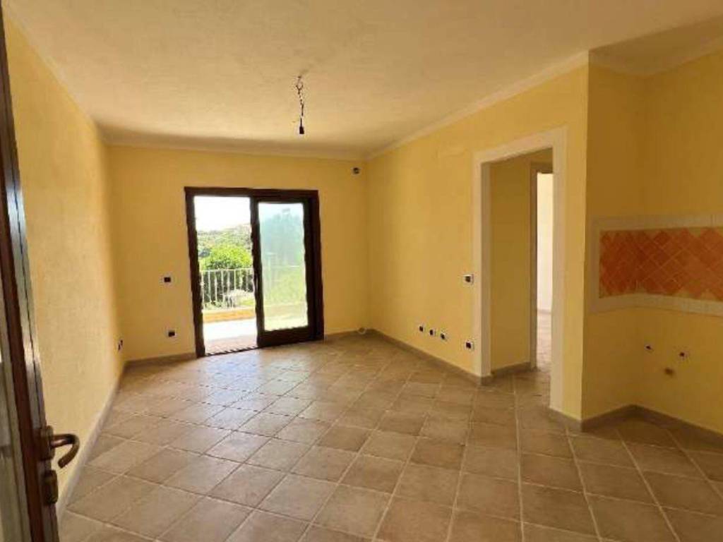 Appartamento a Santa teresa gallura in Via Tibula - Foto 2