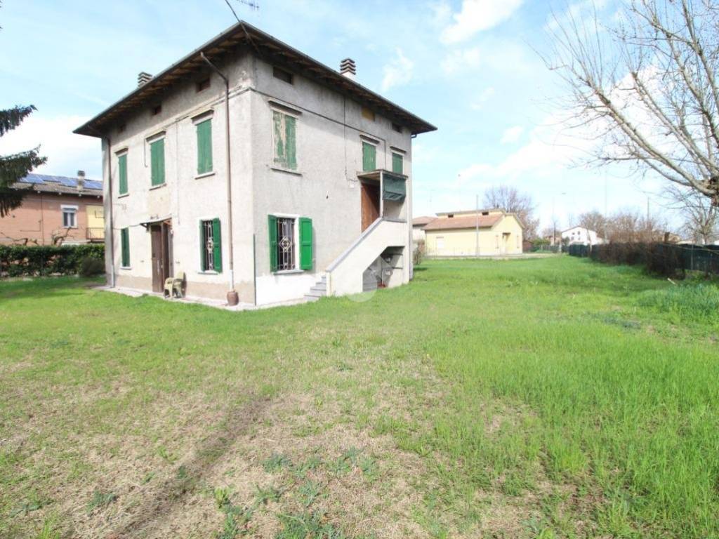 Villa a Cadelbosco di sopra in Via Gramsci, 2 - Foto 2