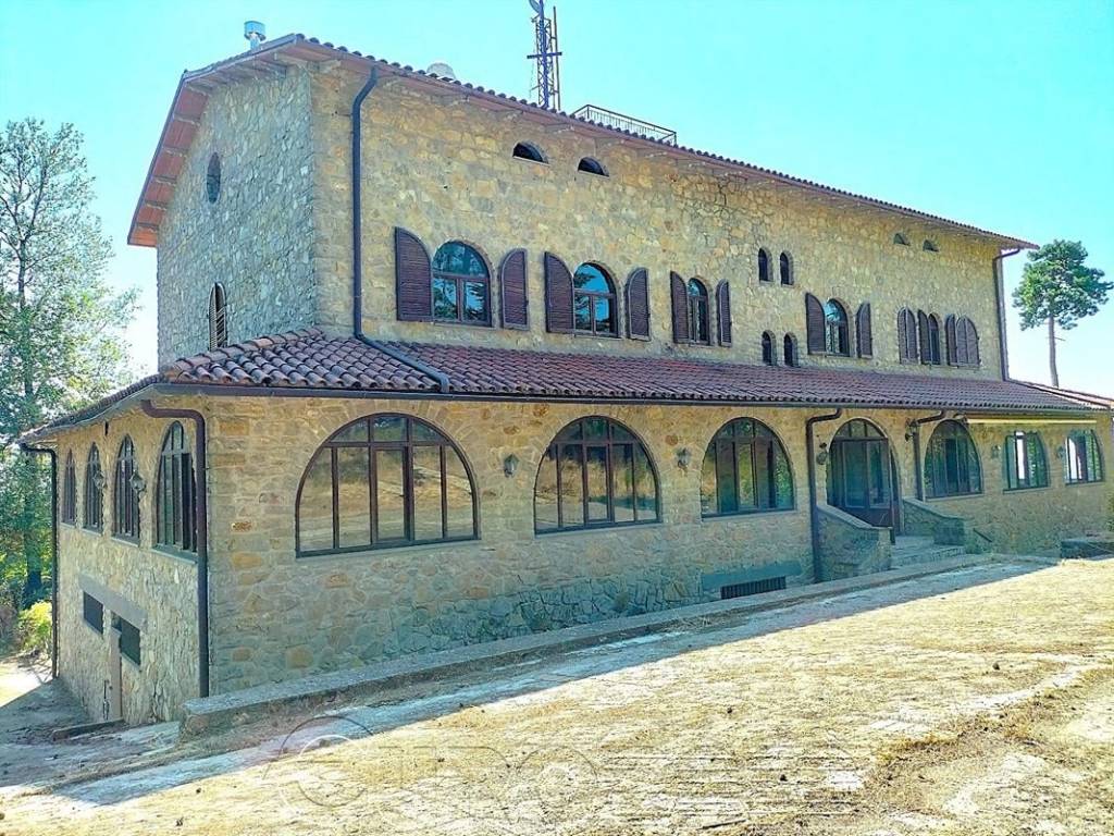 Rustico / casale a Tuoro sul trasimeno in Strada Statale del Niccone - Foto 3