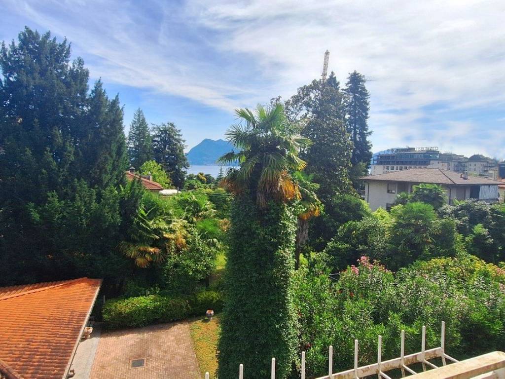 Appartamento a Stresa in Via del Crocifisso, 16 - Foto 2