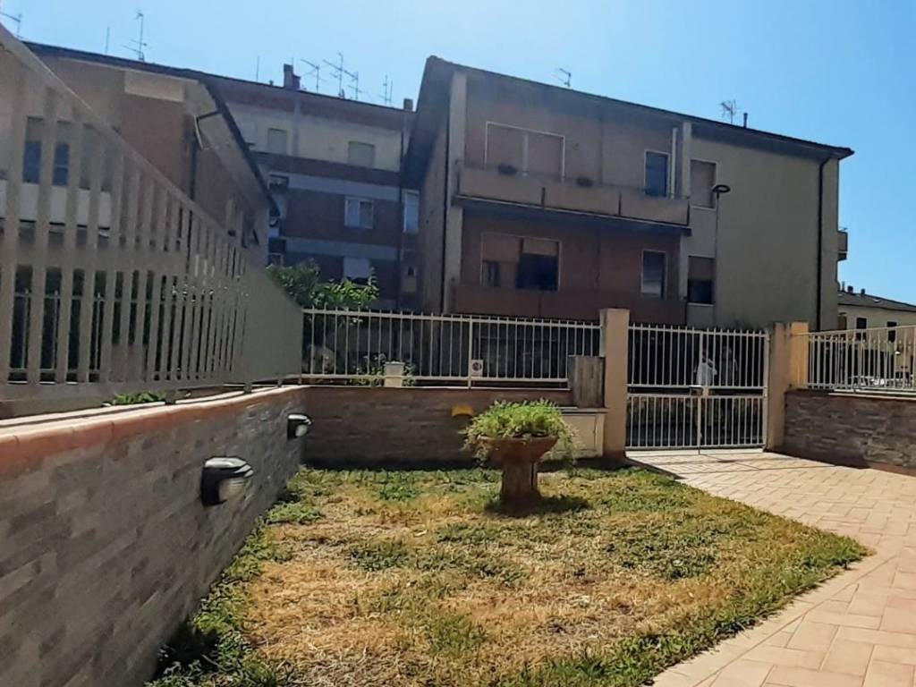 Appartamento a Pontedera in Via Gaetano Donizetti - Foto 5