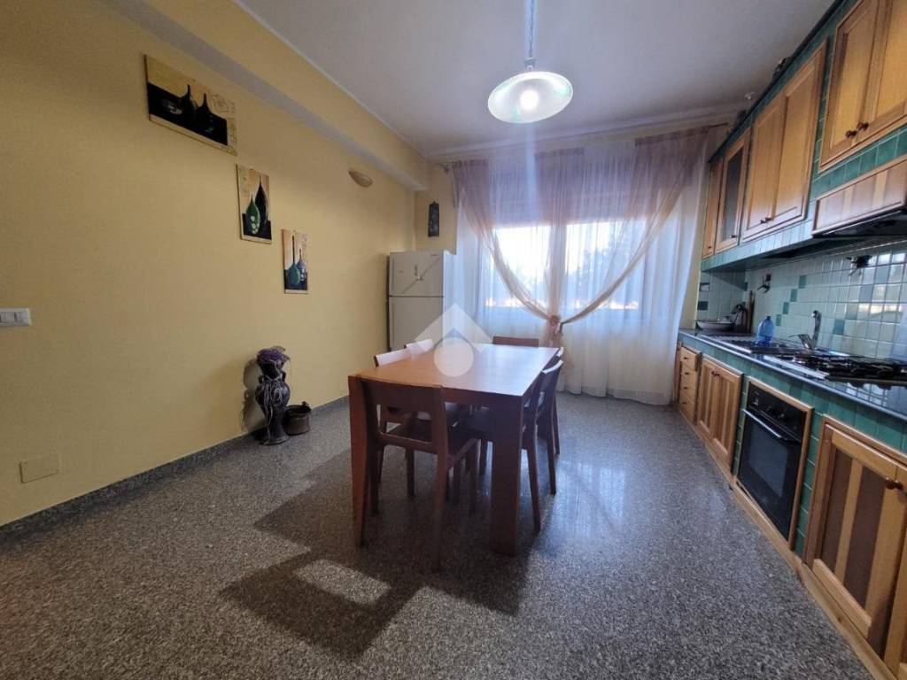 Appartamento a Reggio calabria in Via Fiumarella, 49 - Foto 5