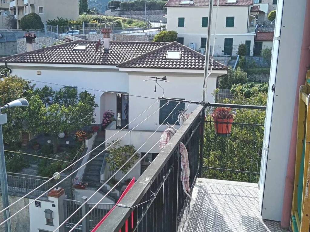 Appartamento a Spotorno in Piazza Serrati - Foto 1