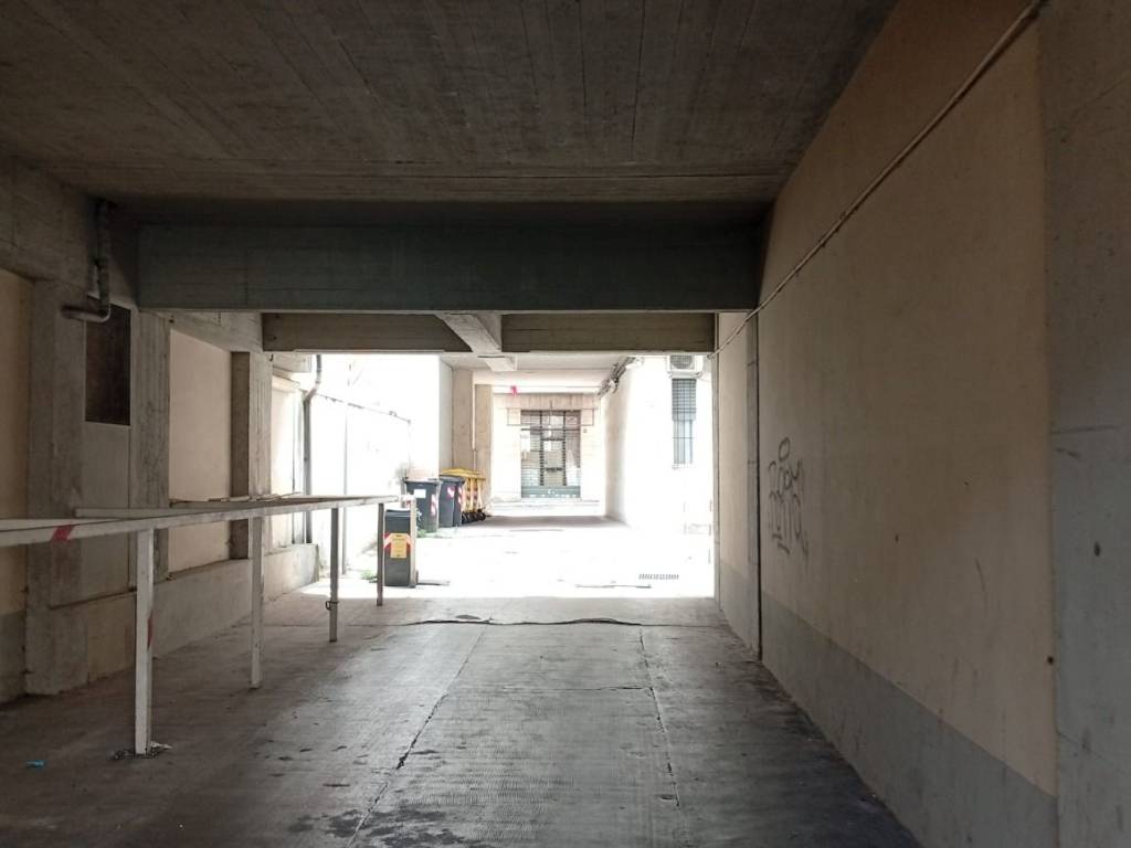 Box / garage a Asti in Via della Fontana, 17 - Foto 2