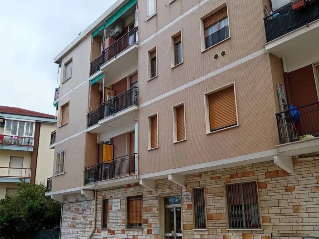 Appartamento a Spotorno in Via Giacomo Puccini, 7 - Foto 3