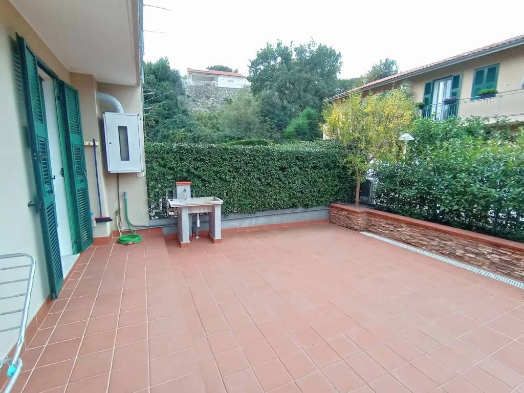 Villa a Spotorno in Via Coreallo - Foto 2