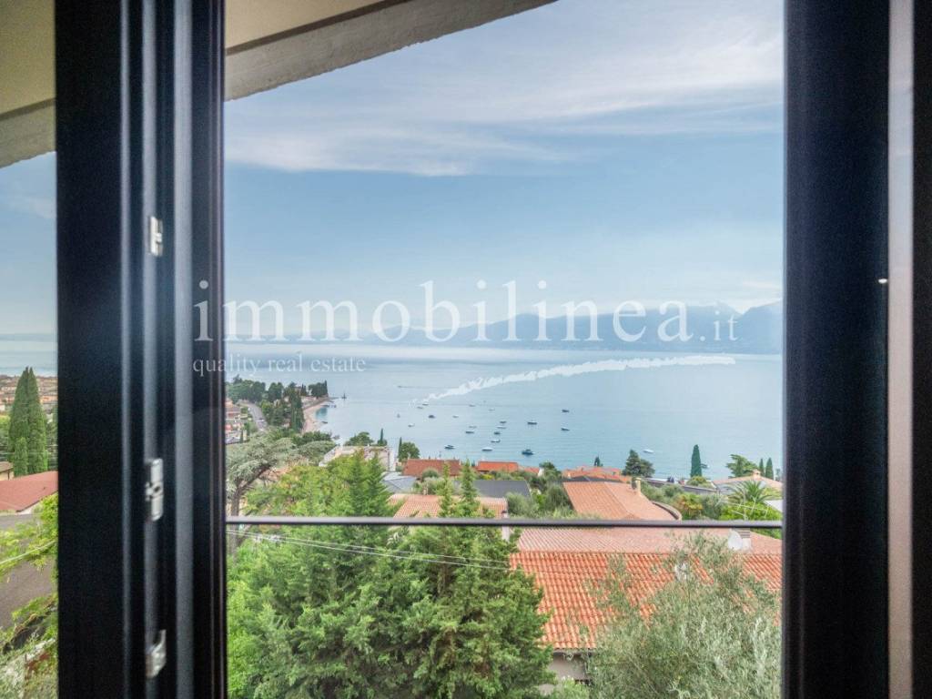 Villetta a schiera a Torri del benaco in Via Cesare Lombroso 17 - Foto 2