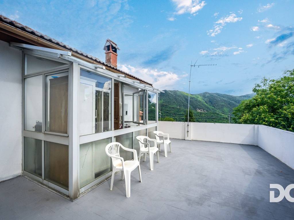 Villa a Serra riccò in Via Roberto Pittaluga - Foto 4