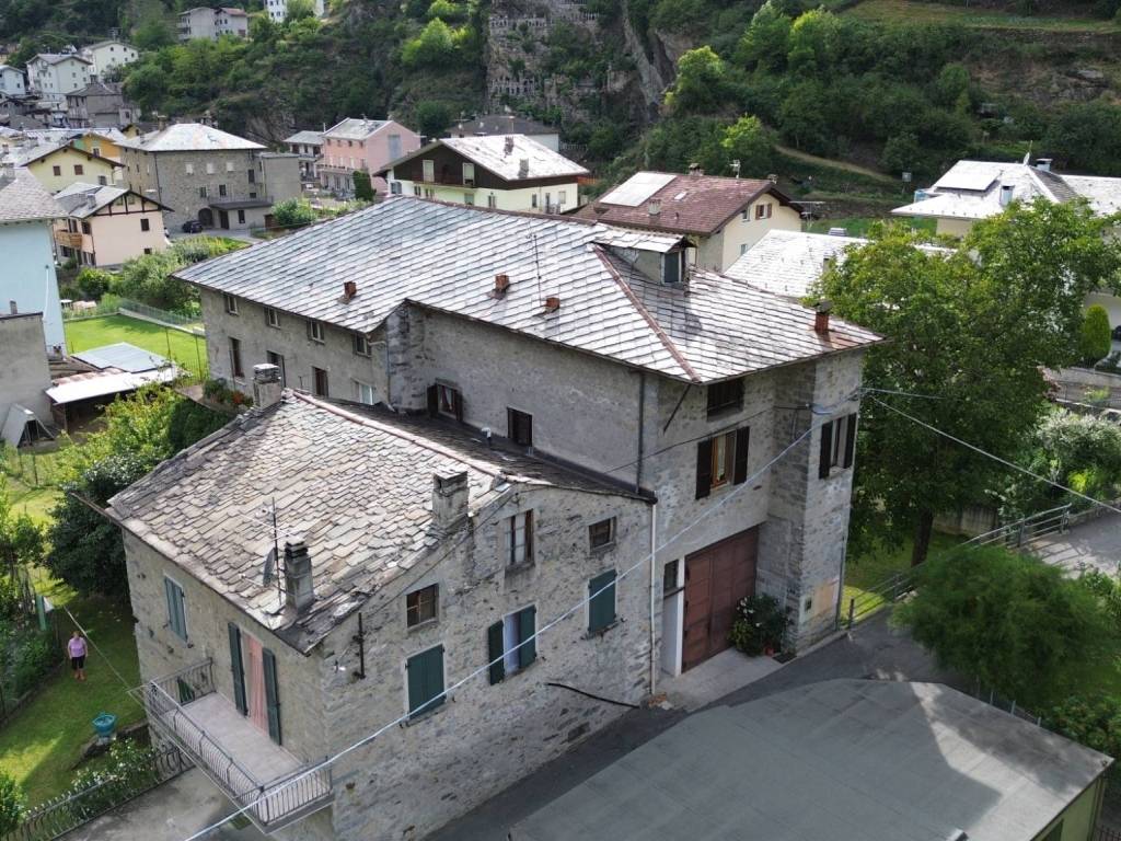 Casa indipendente a Grosio in Via Monte Storile, 3 - Foto 2
