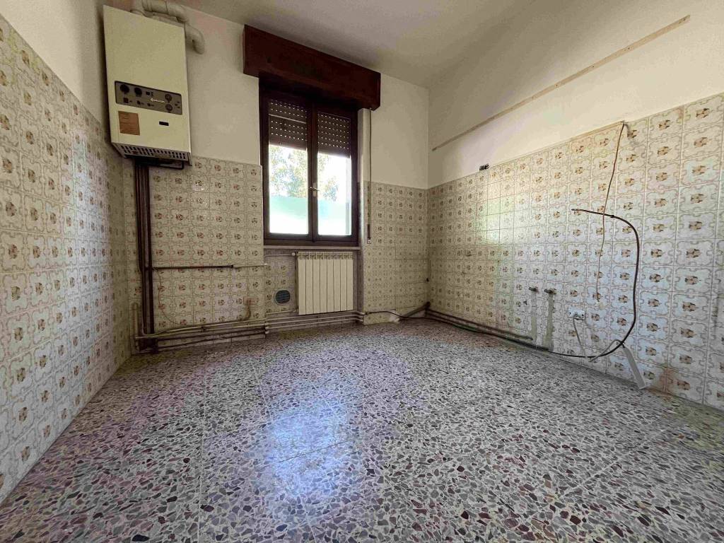 Appartamento a Sesto calende in Largo Dante Alighieri, 2 - Foto 4