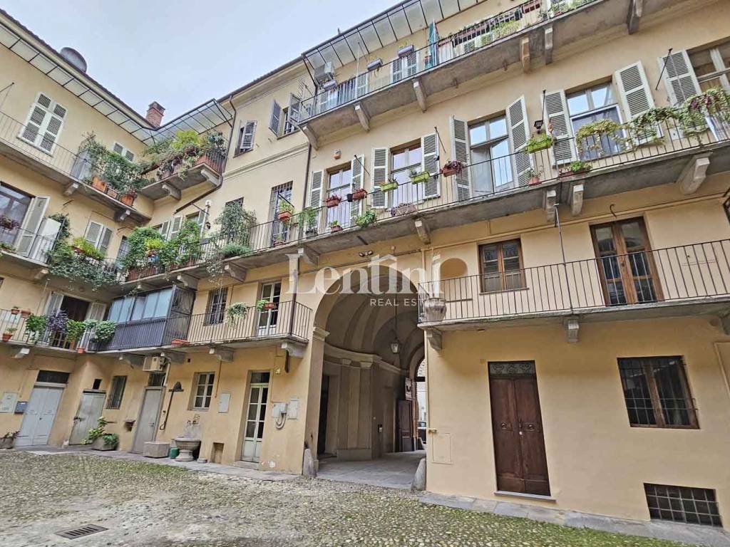 Appartamento a Casale monferrato in Via Giovanni Lanza, 40 - Foto 3