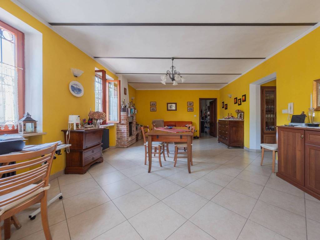 Rustico / casale a Asti in Frazione Quarto Inferiore - Foto 4