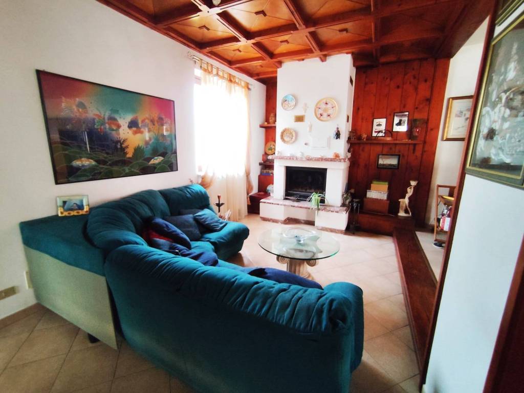 Appartamento a Marnate in Via Roma, 11 - Foto 3