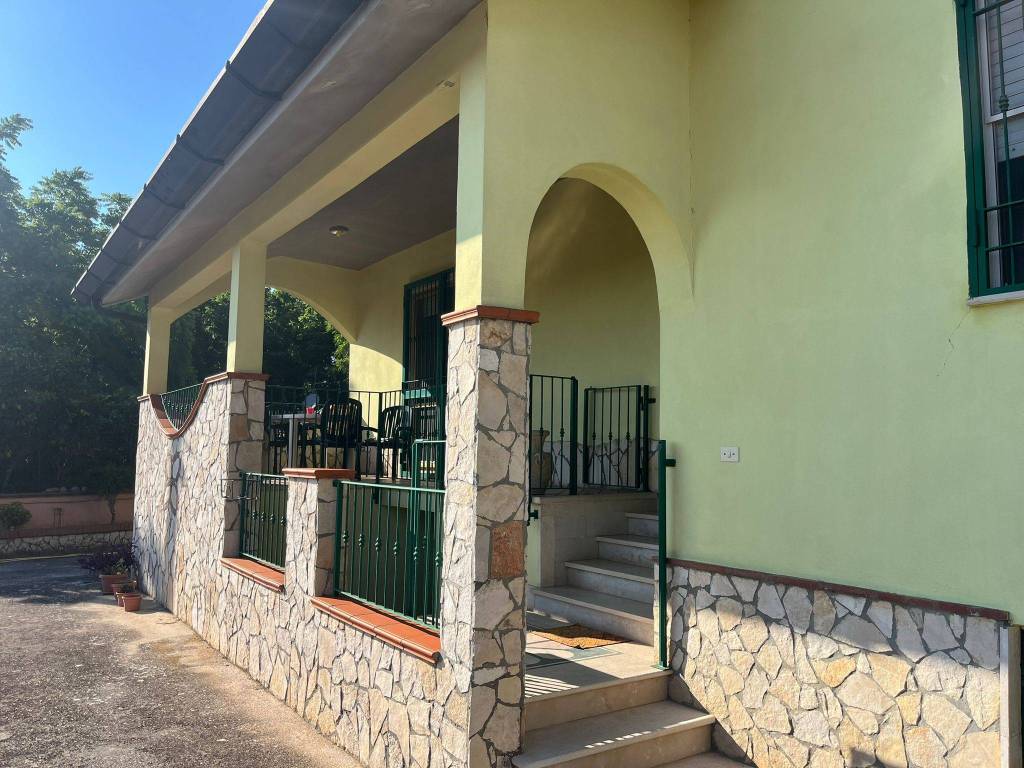 Villa a Sezze in Via delle Pecore - Foto 4