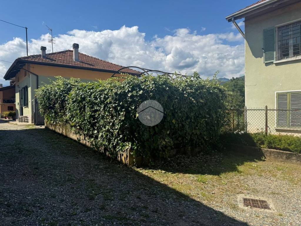 Casa indipendente a Piatto in Frazione Serralunga, 5 - Foto 3