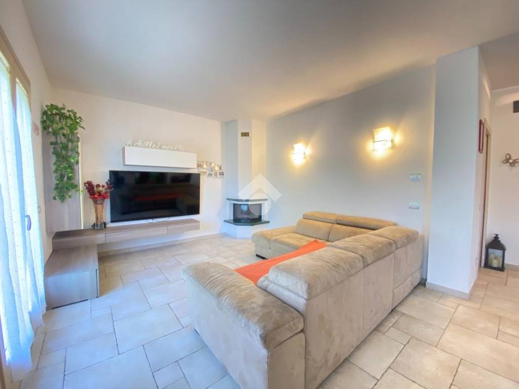 Villa a Verona in Via Barrucchella, 26 - Foto 5