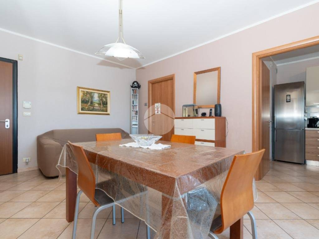 Appartamento a Caselle torinese in Via Cristoforo Colombo, 27 - Foto 2