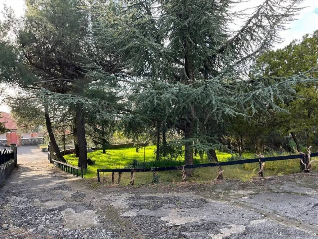 Villa a Pedara in Via Nino Martoglio - Foto 2
