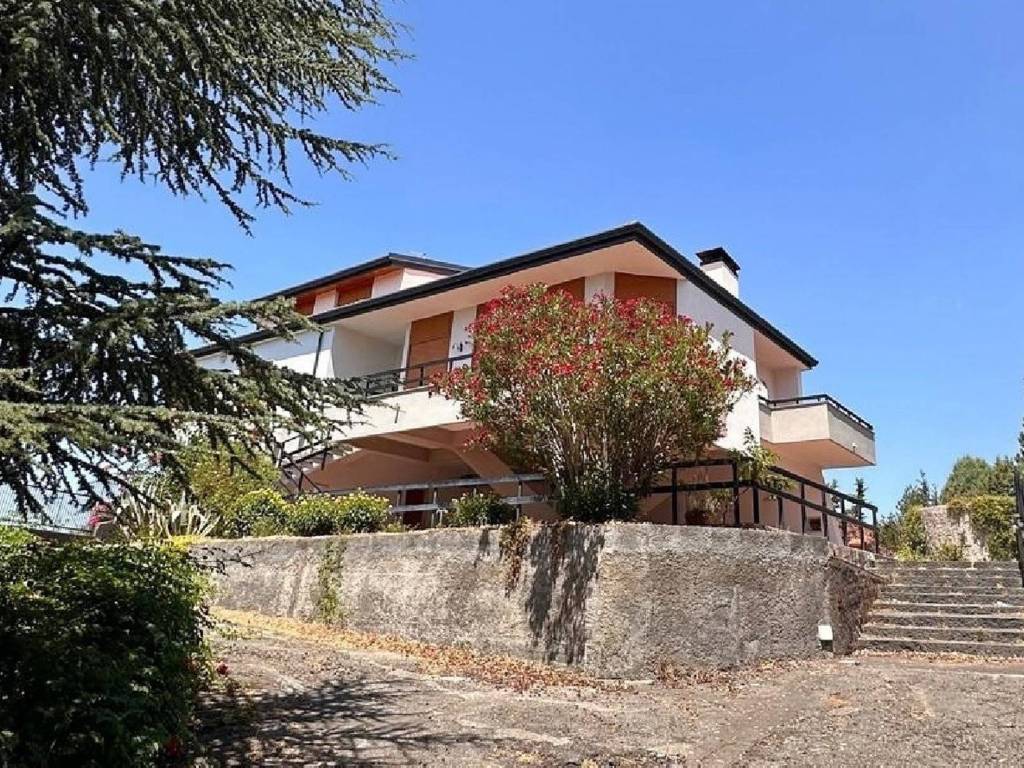 Villa a Pedara in Via Nino Martoglio - Foto 5