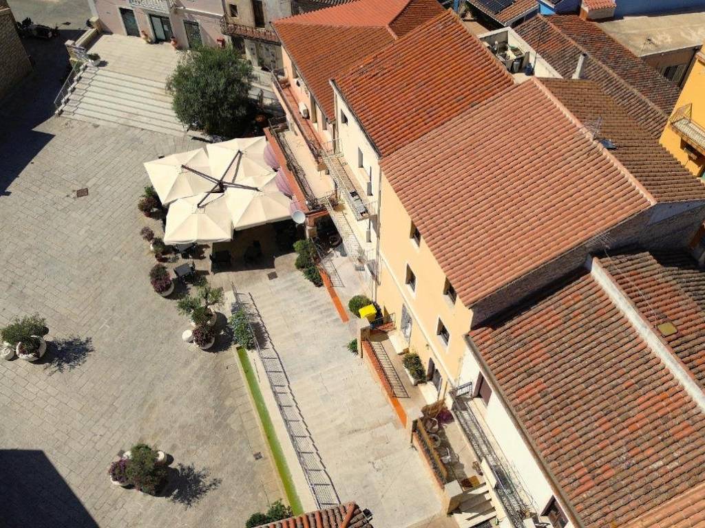 Casa indipendente a Arzachena in PIAZZA RISORGIMENTO, 18 - Foto 2