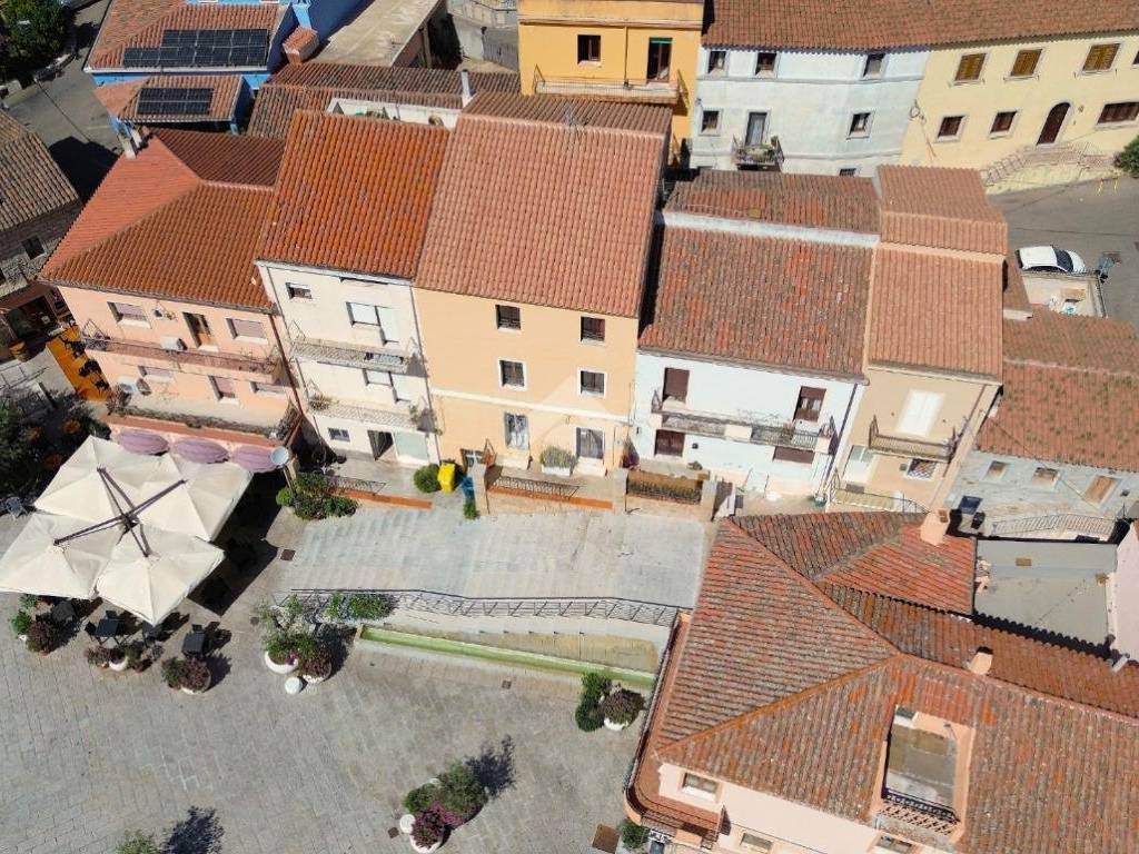 Casa indipendente a Arzachena in PIAZZA RISORGIMENTO, 18 - Foto 3