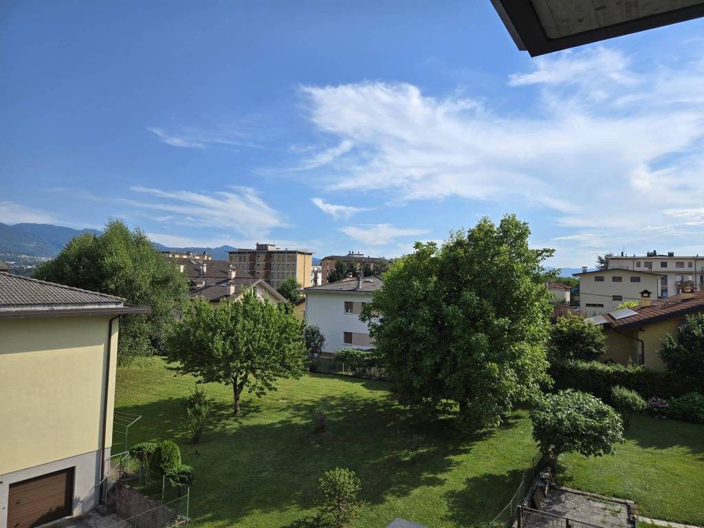 Attico / mansarda a Belluno in Via Vittorio Zanon - Foto 2