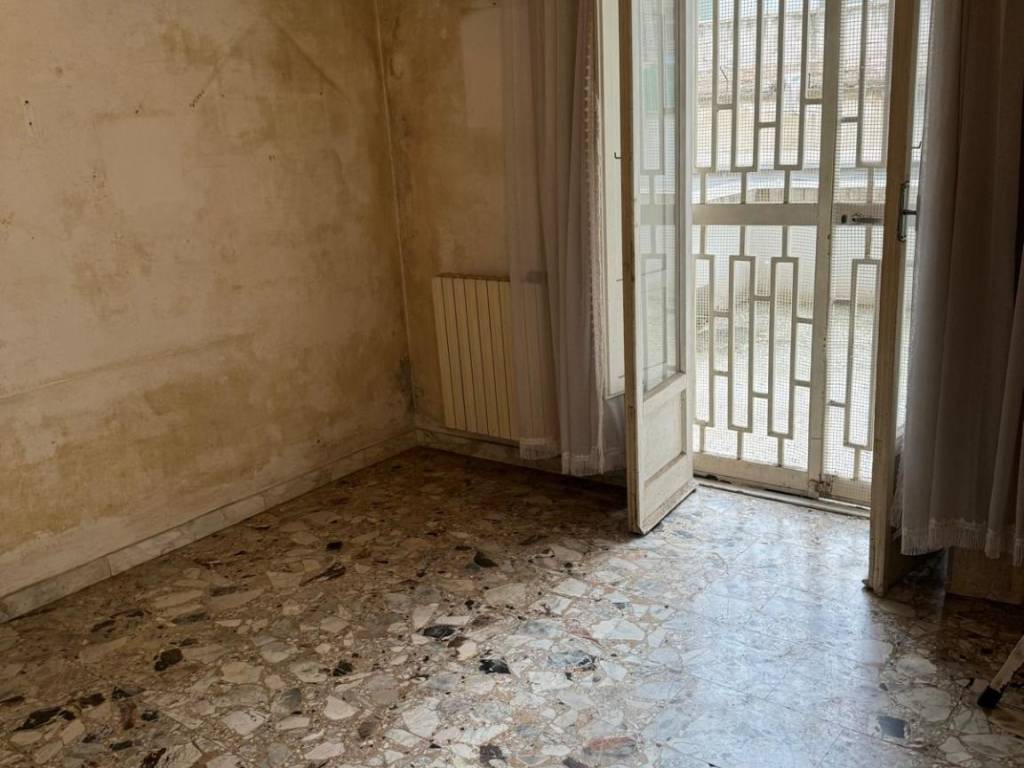 Appartamento a Taranto in Via Japigia, 5 - Foto 2
