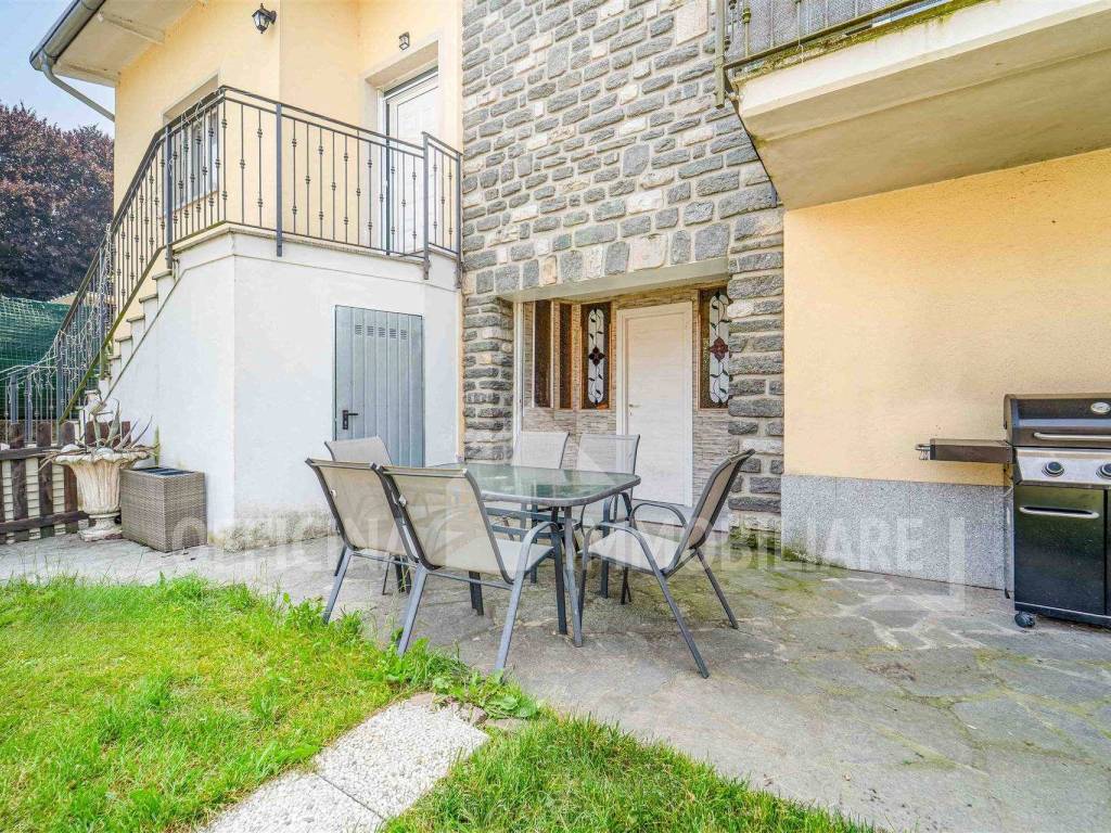 Casa indipendente a Colico in Via Nazionale Sud, 15 - Foto 2