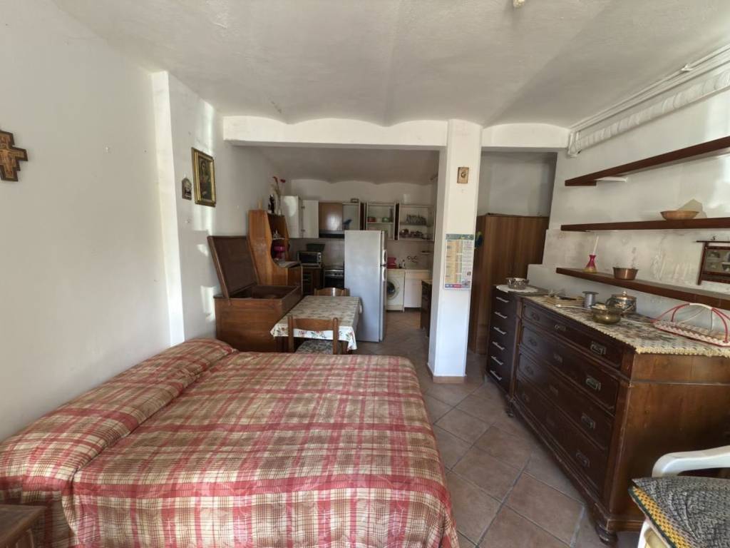 Casa indipendente a Castiglione del lago in Via Fratelli Bandiera - Foto 5