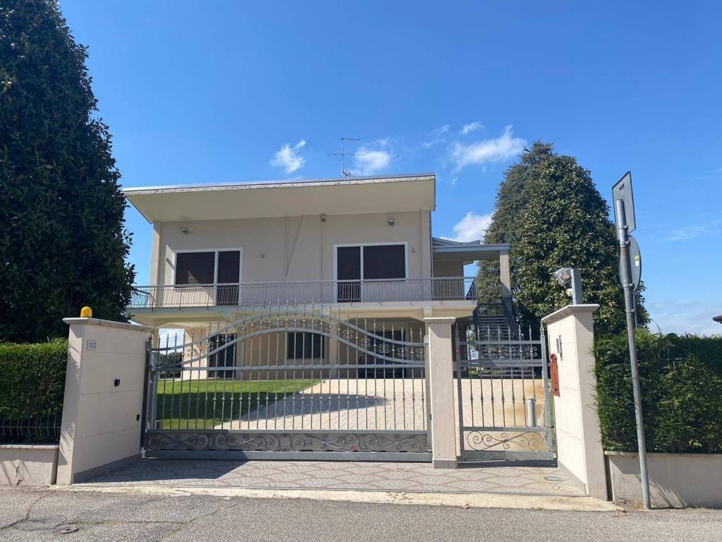 Casa indipendente a Terre del reno in Via Ettore facchini - Foto 2