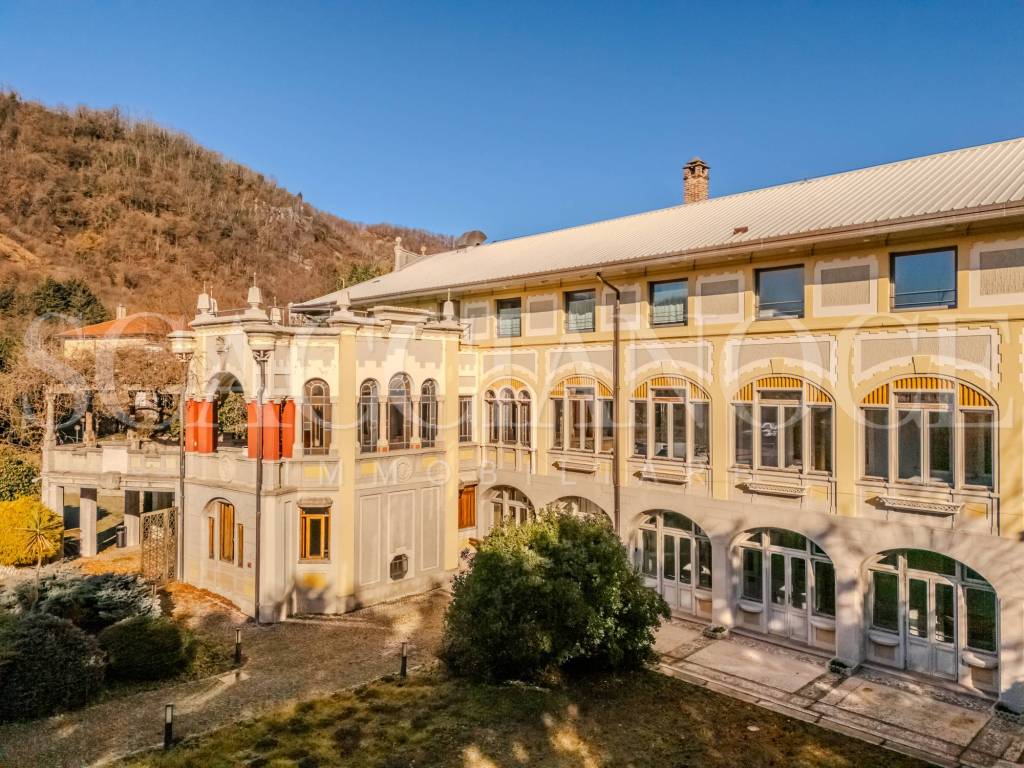 Palazzo / stabile a Gattinara in Corso Valsesia, 238 - Foto 2