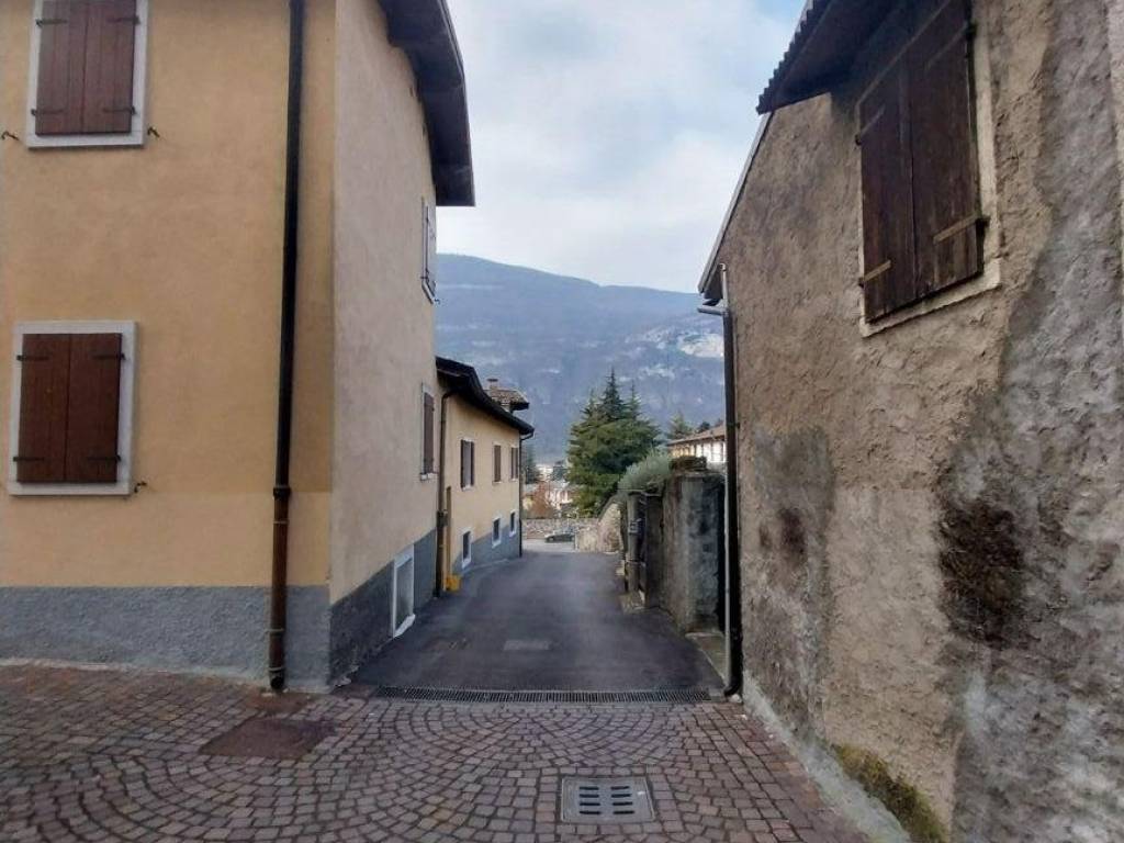 Casa indipendente a Dolcè in Via Monte Corno, 63 - Foto 3