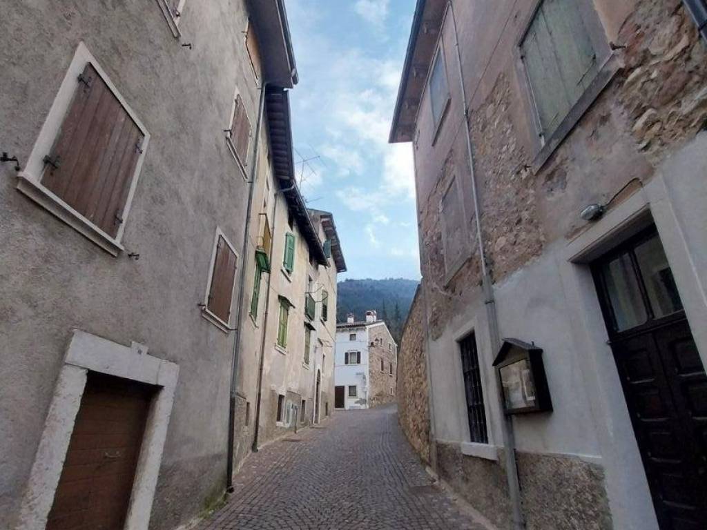 Casa indipendente a Dolcè in Via Monte Corno, 63 - Foto 4