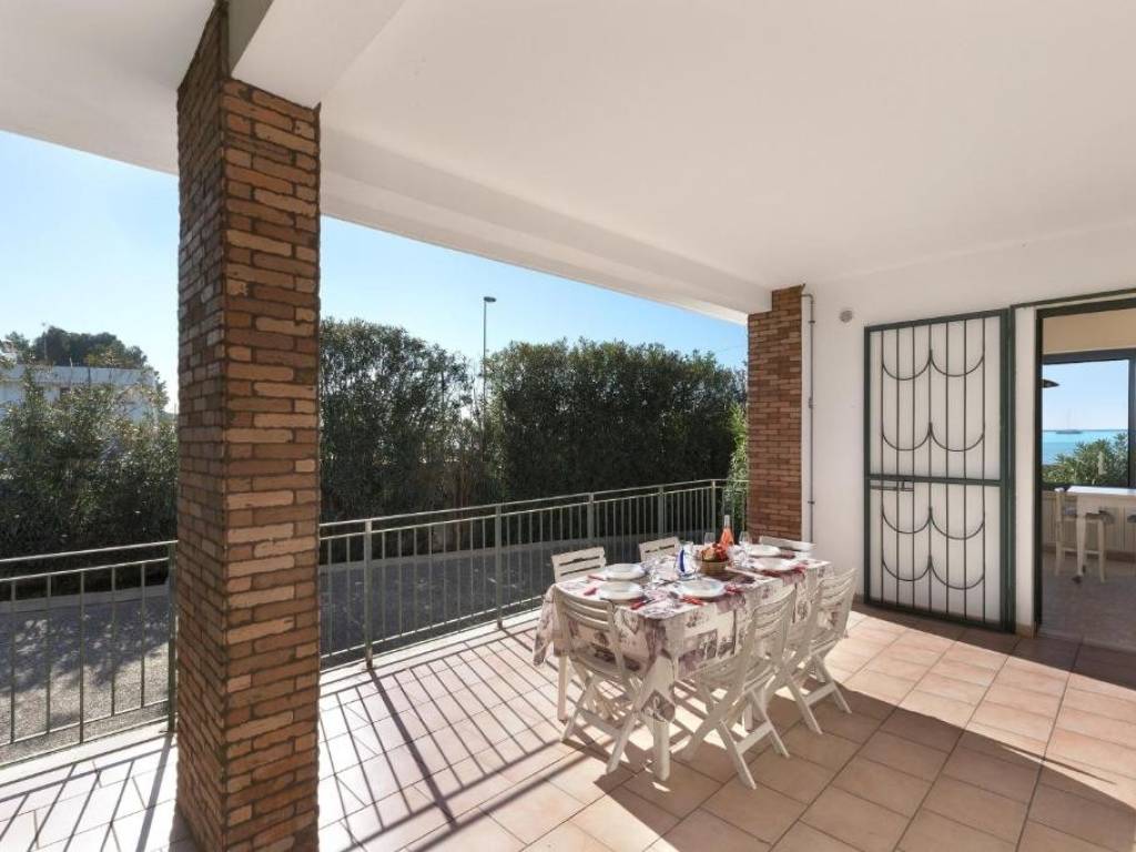 Villa a Porto cesareo in Via Riccione, 123 - Foto 3
