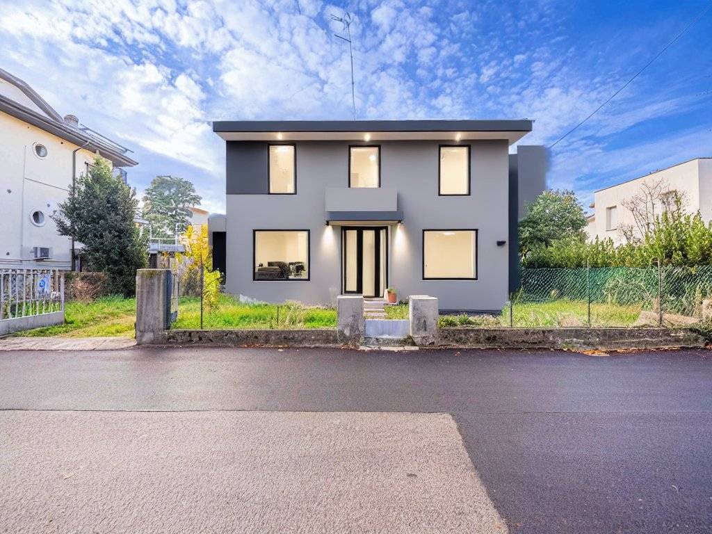 Villa a Conegliano in Viale Giosuè Carducci - Foto 2