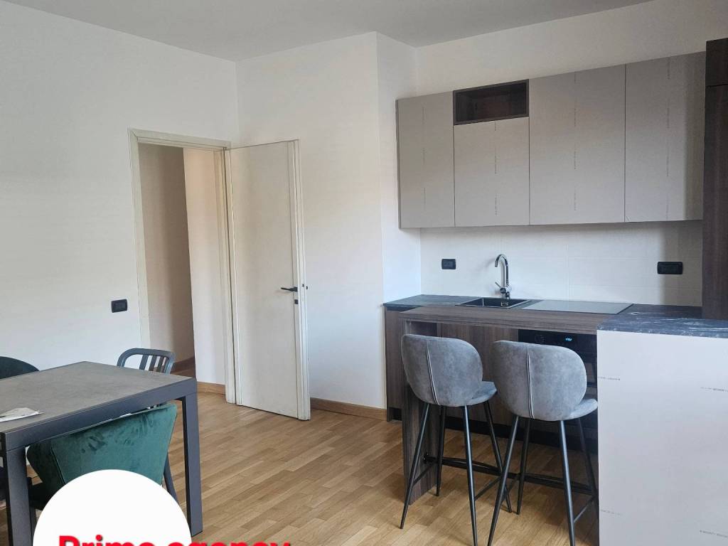 Appartamento a Como in Via Cinque Giornate, 61 - Foto 2