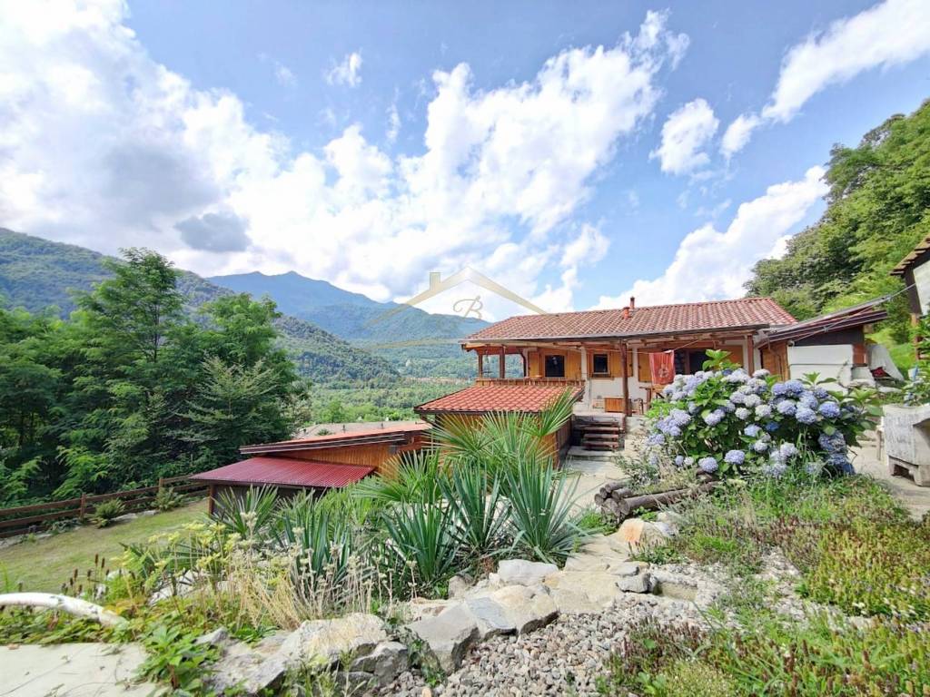 Villa a Quarona in Corso Pietro Rolandi, 144 - Foto 3