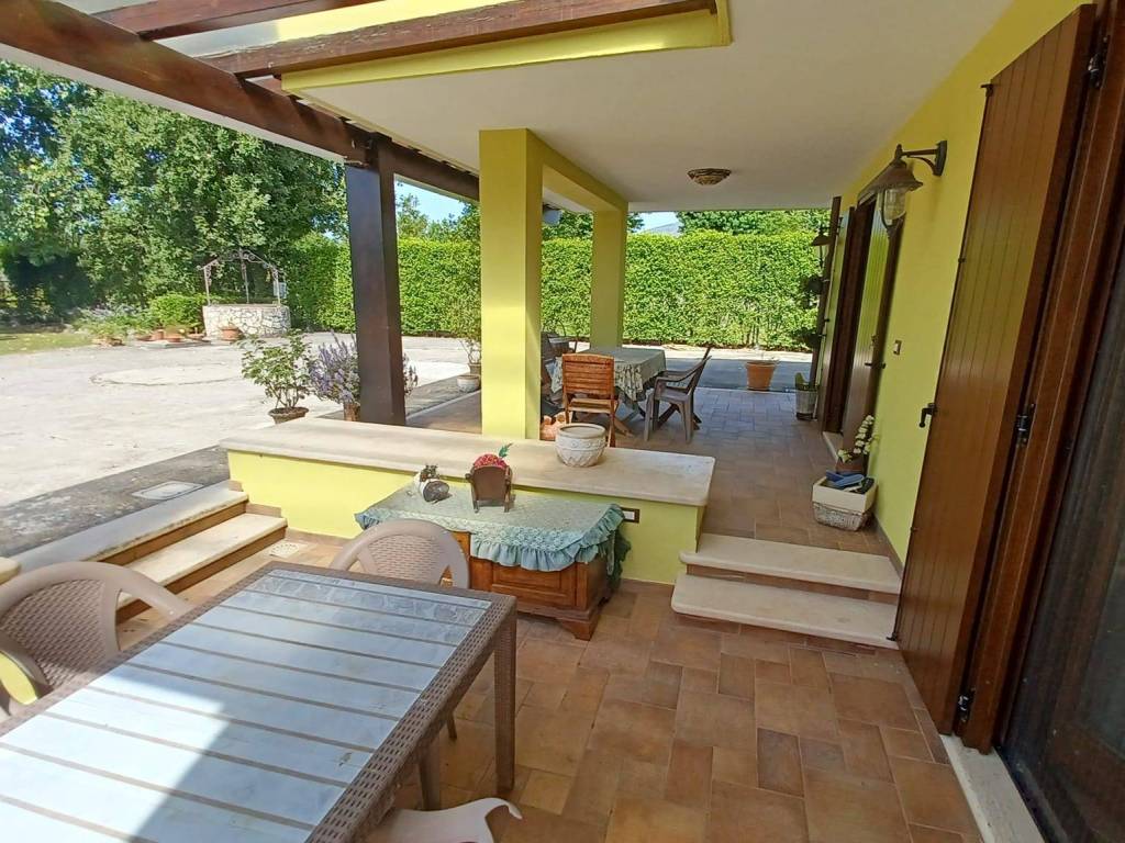 Villa a Fondi in Via Lagurio - Foto 2