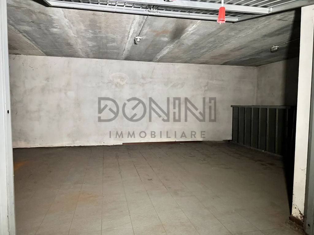 Box / garage a Tradate in Corso Paolo Bernacchi S.N.C. - Foto 3