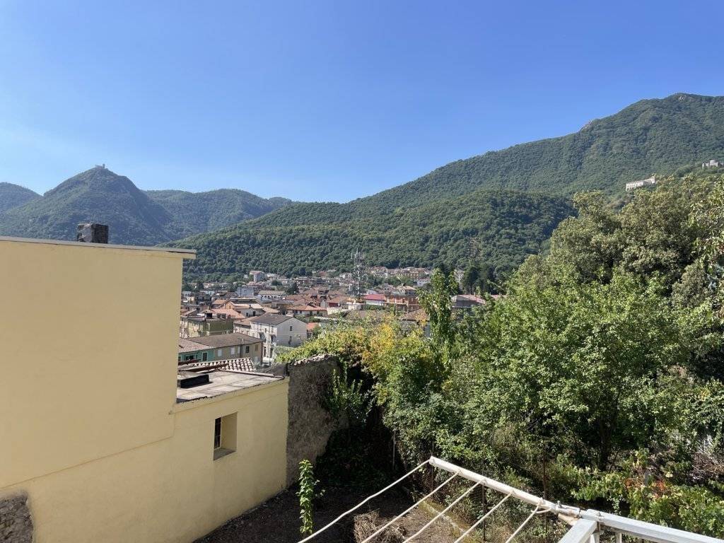 Casa indipendente a Montella in via Domenico Ciociola, 71 - Foto 2