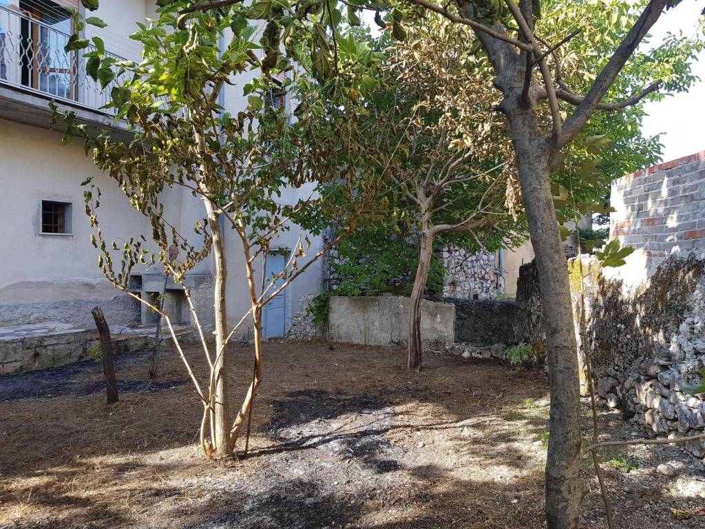 Casa indipendente a Montella in via Domenico Ciociola, 71 - Foto 5