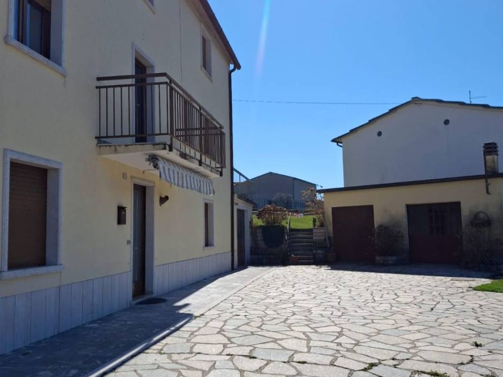 Villa a Erbezzo in Contrada Masselli - Foto 4